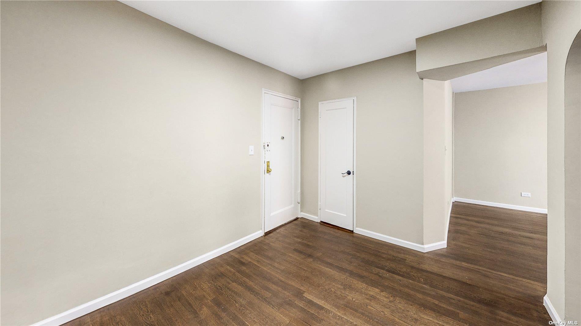 35-38 75th Street 4c Property Photo 9
