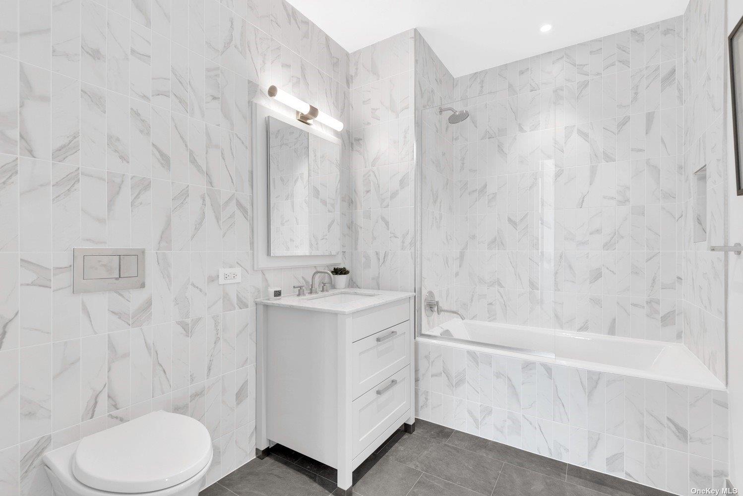 107-06 Queens Boulevard 5g Property Photo 8