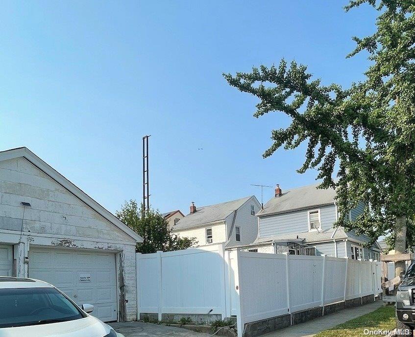 88-52 212th Street Property Photo 2