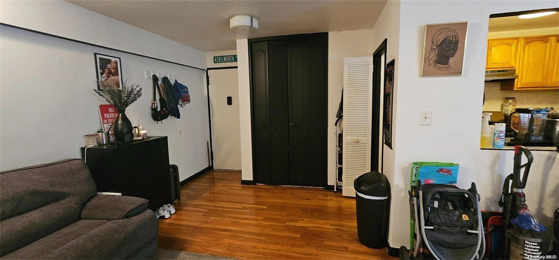 1275 E 51 Street 3a Property Photo 3