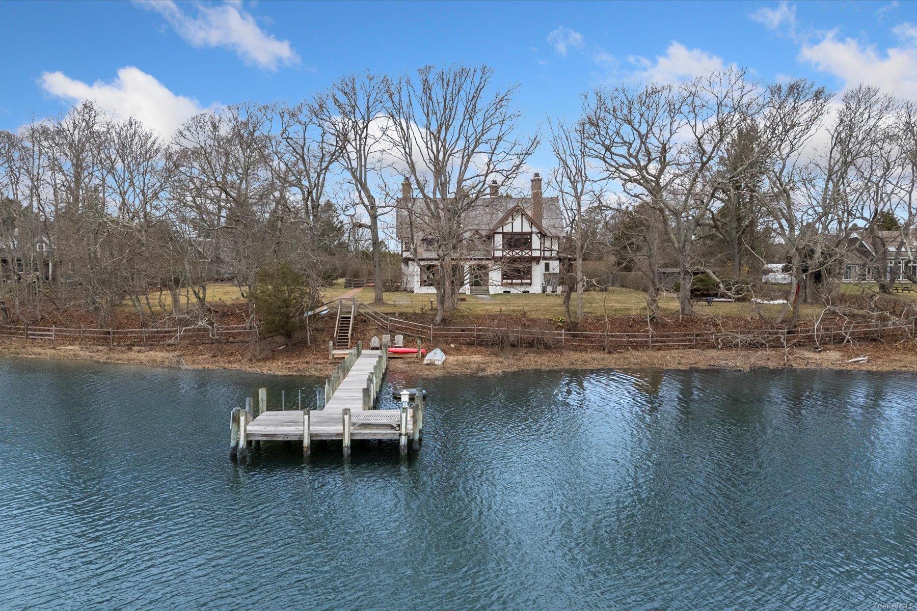 9 & 7 Westmoreland Dr. Property Photo