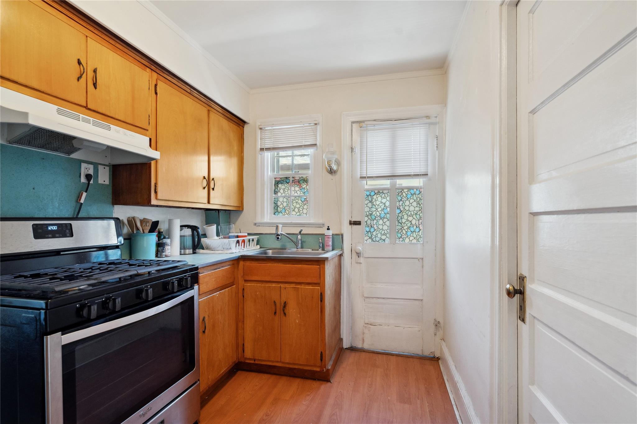 253 Sea Cliff Avenue Property Photo 16