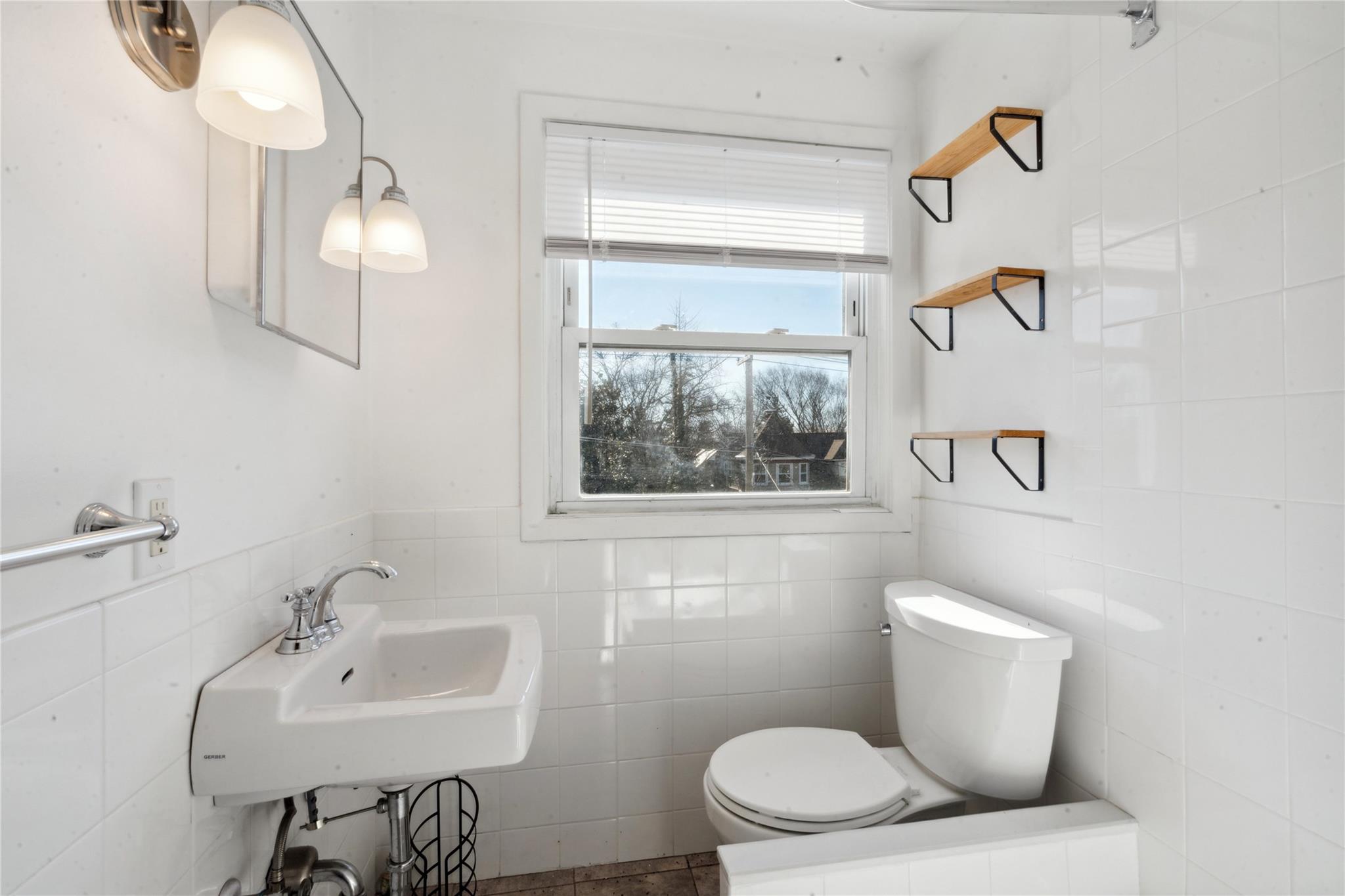 253 Sea Cliff Avenue Property Photo 24