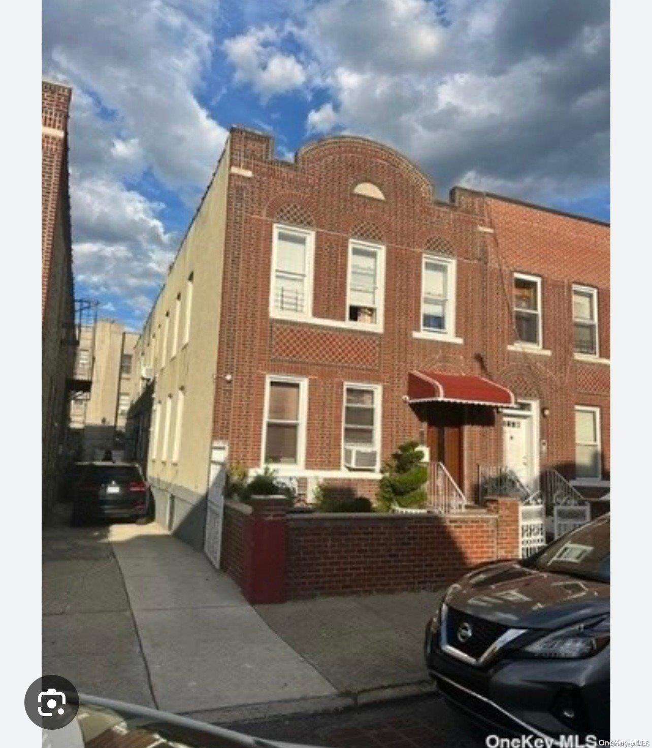315 Legion Street Property Photo
