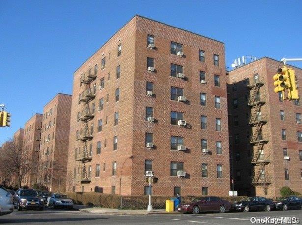 88-11 Northern Blvd 110 Property Photo
