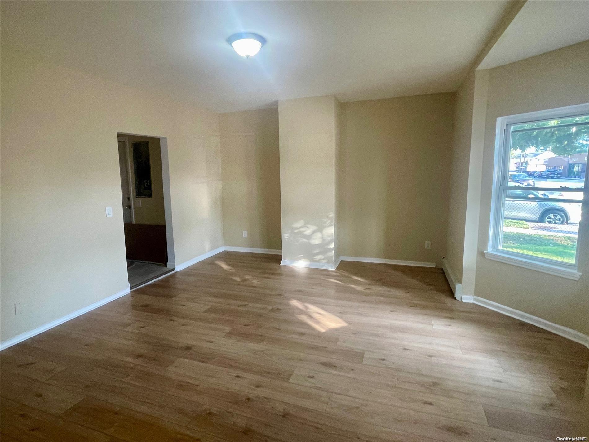 142 Henry Street Property Photo 6