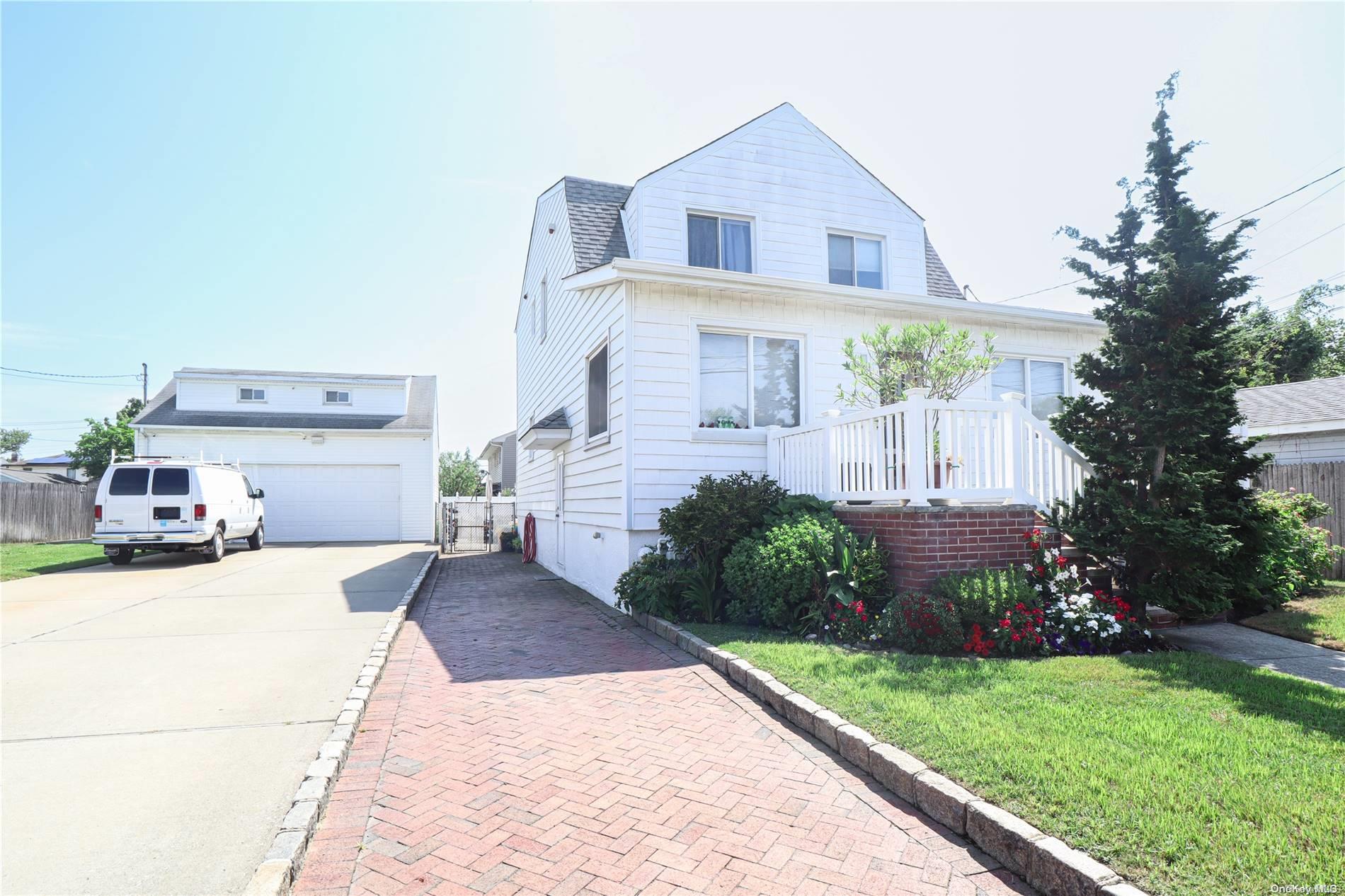14 Alemeda Street Property Photo