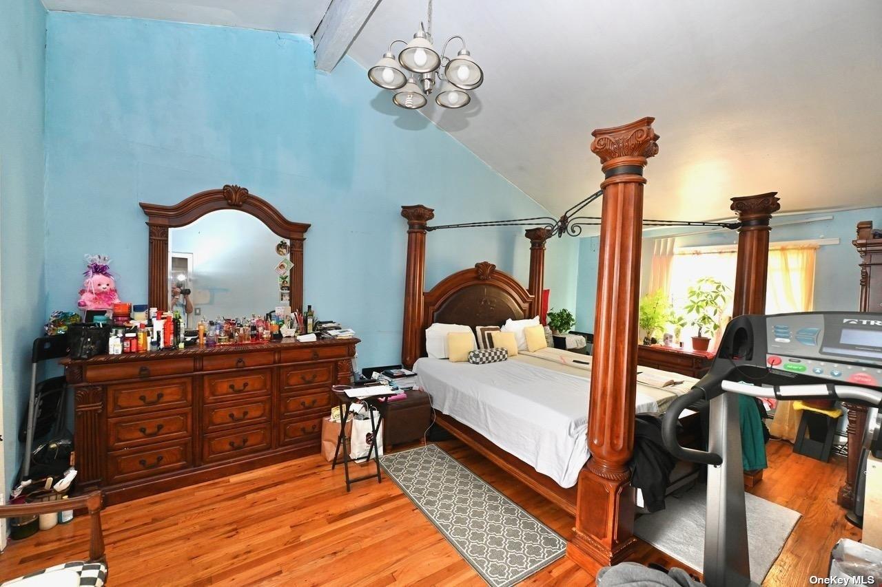 1150 Connetquot Avenue Property Photo 11