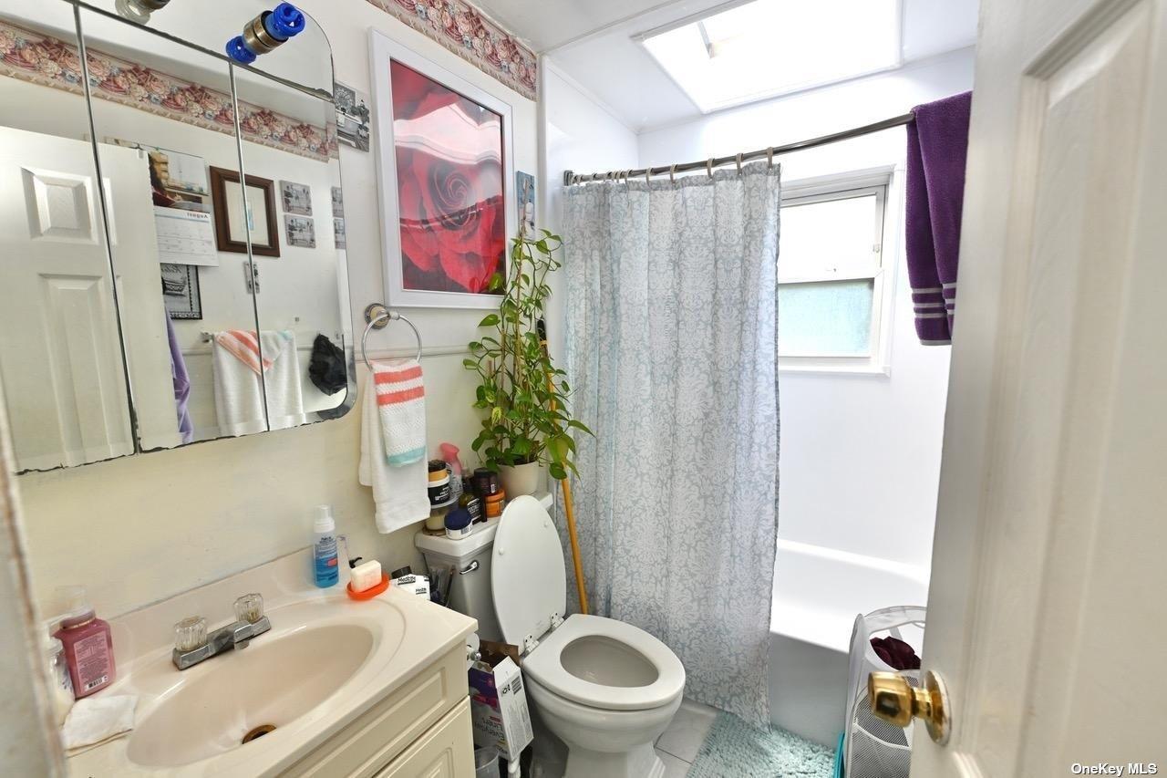 1150 Connetquot Avenue Property Photo 12