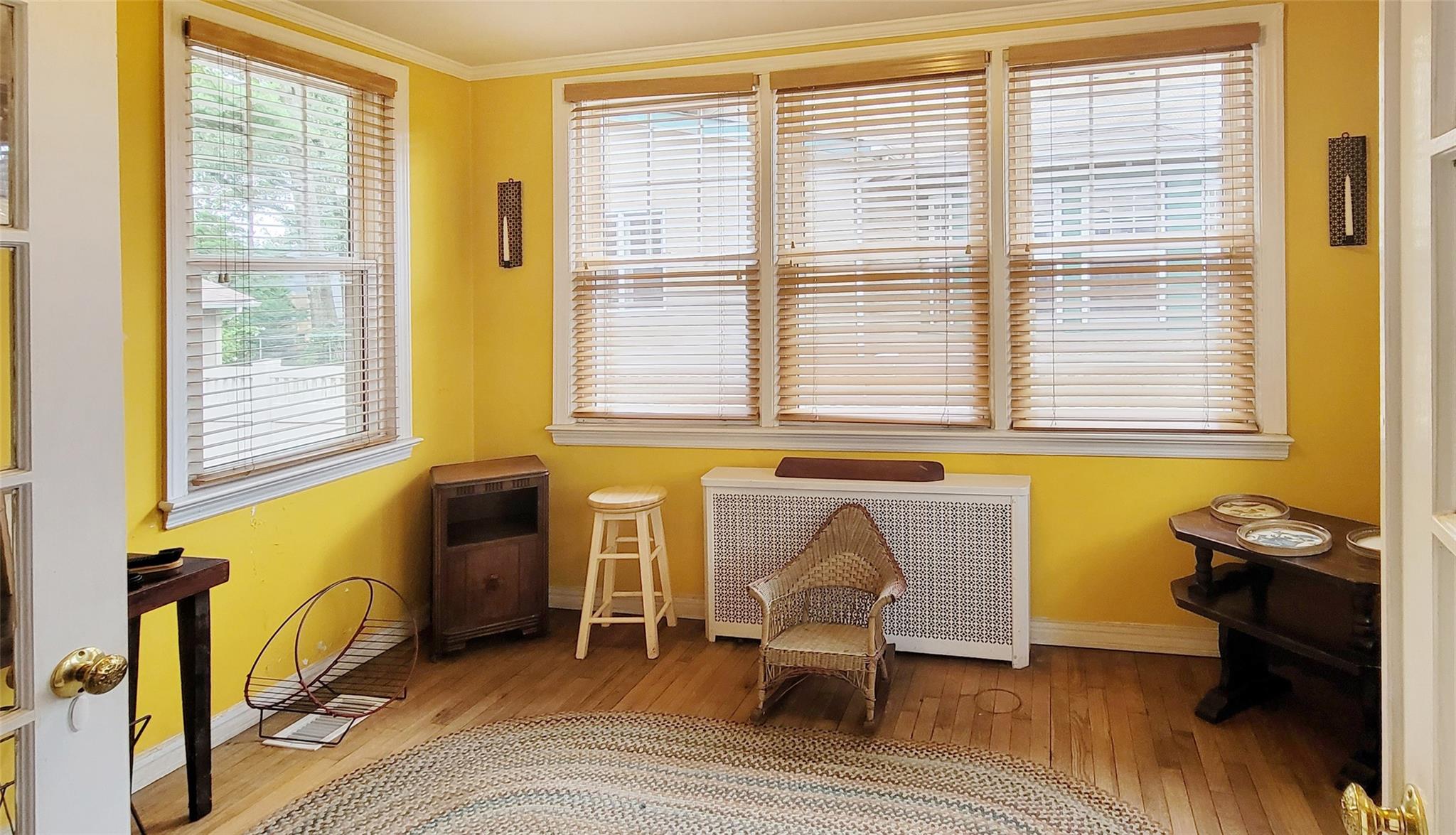 138 Hewlett Avenue Property Photo 3