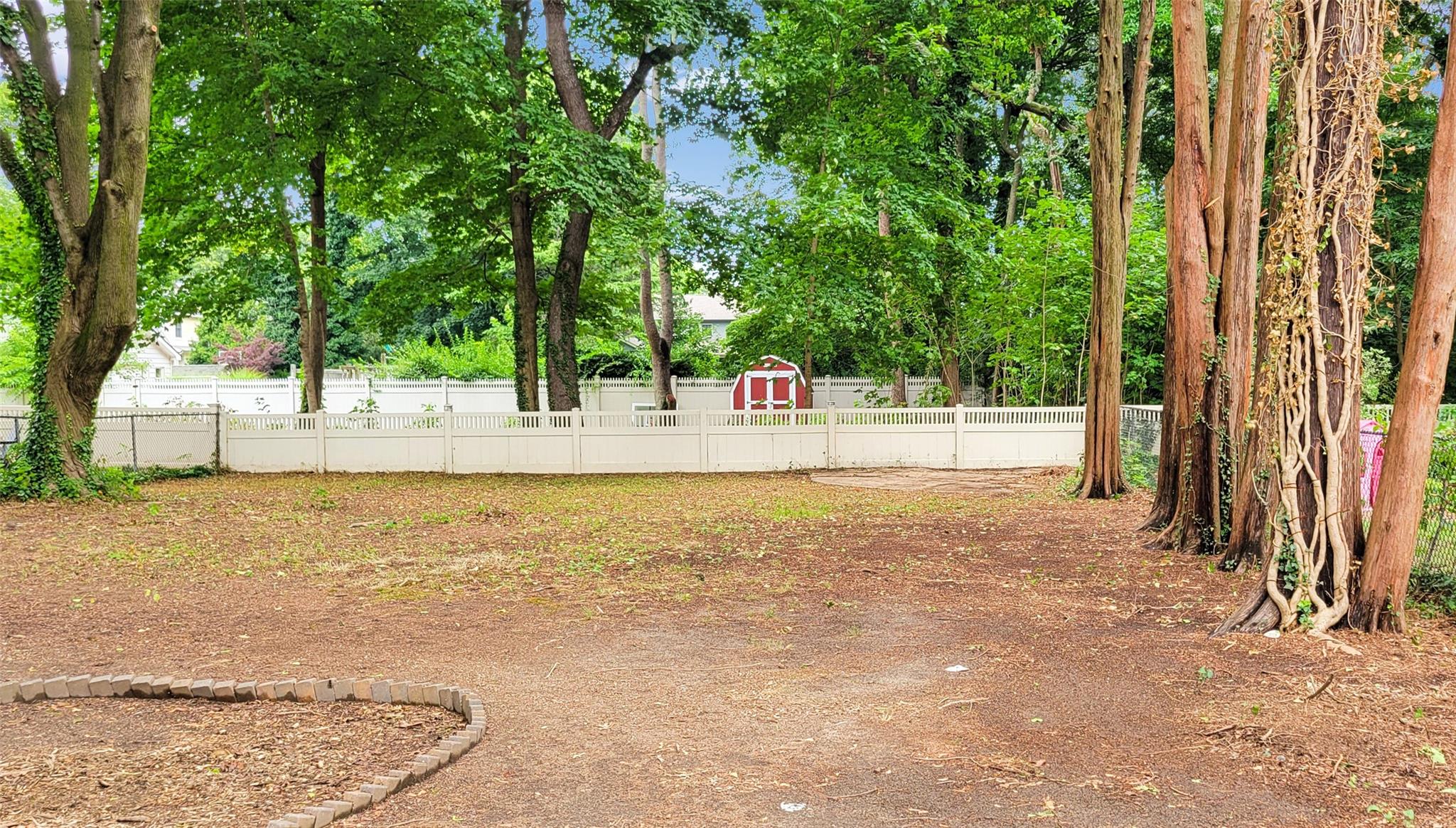138 Hewlett Avenue Property Photo 17
