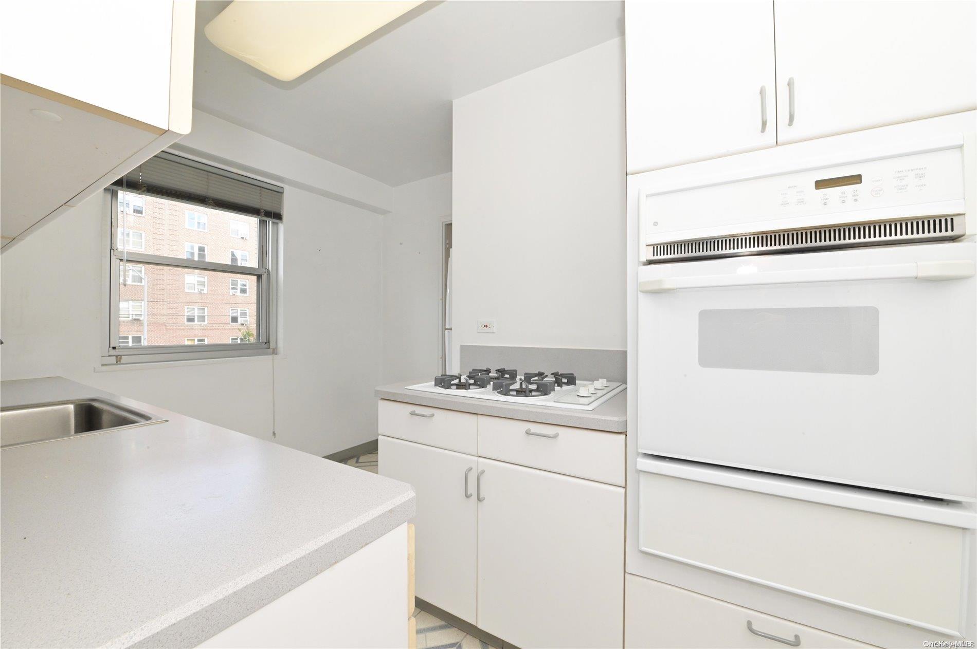 110-11 Queens Blvd. 2h Property Photo 18