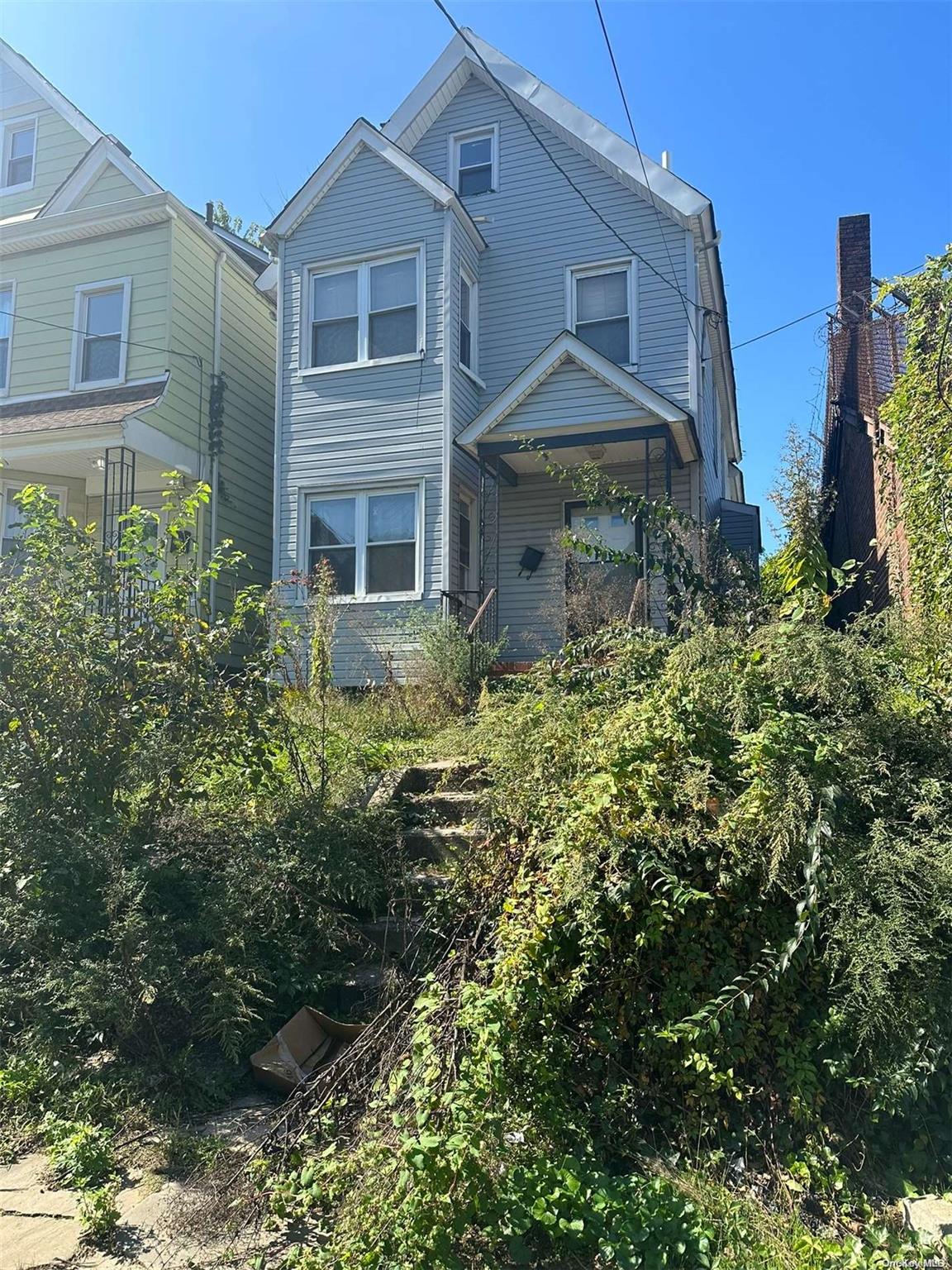 14 Dongan Street Property Photo