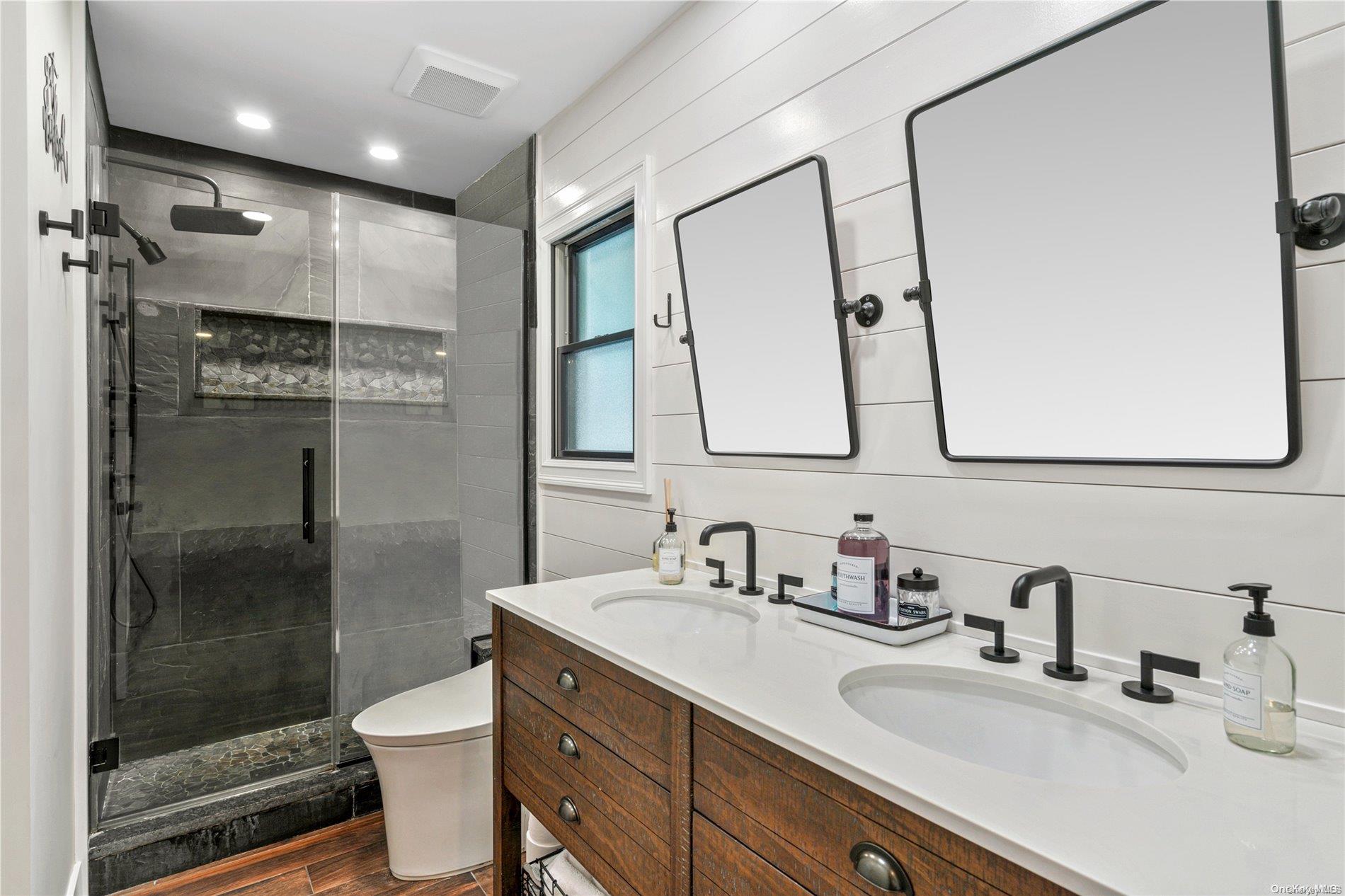 8 Balfour Lane Property Photo 19