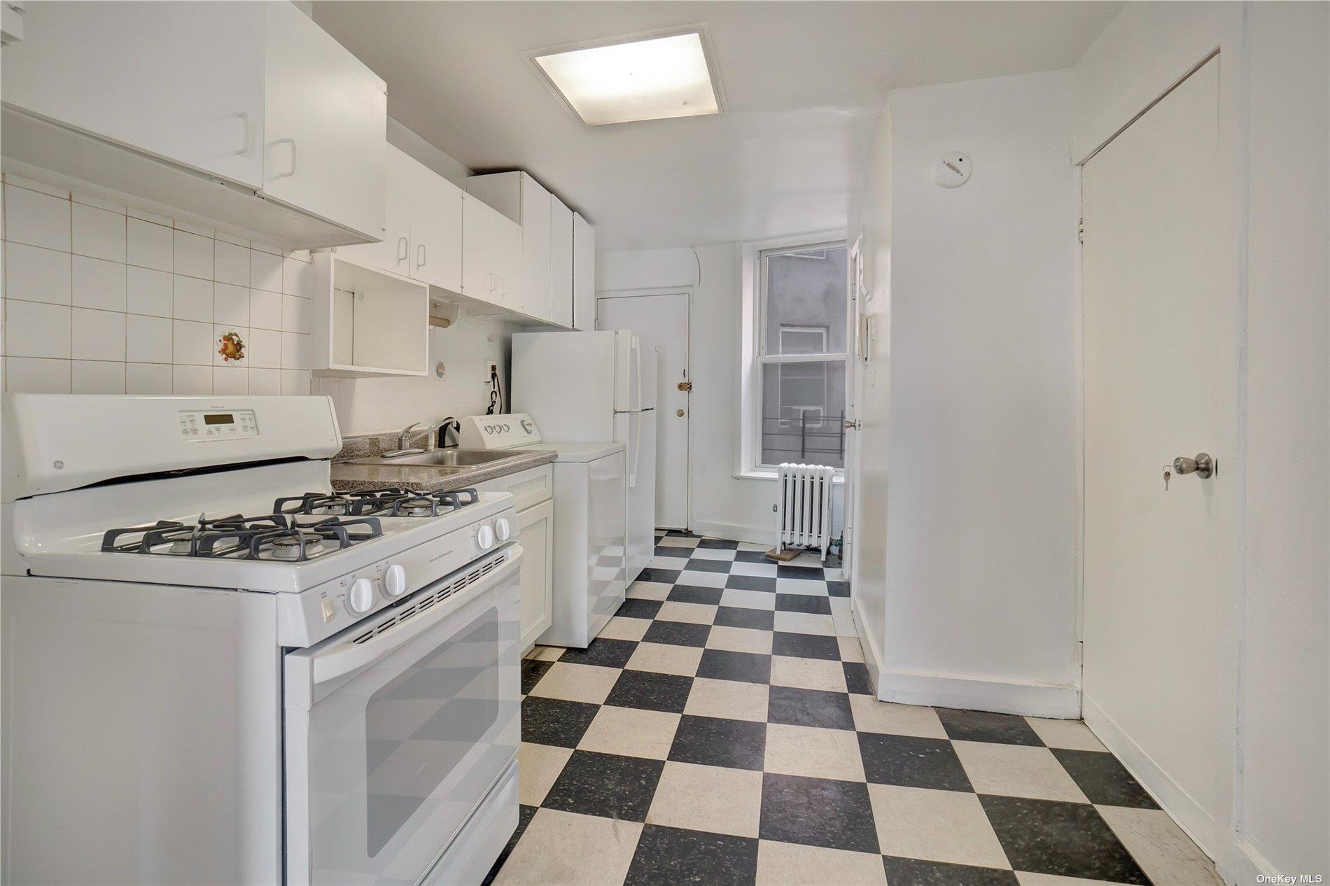 76 Richardson Street 7 Property Photo 7