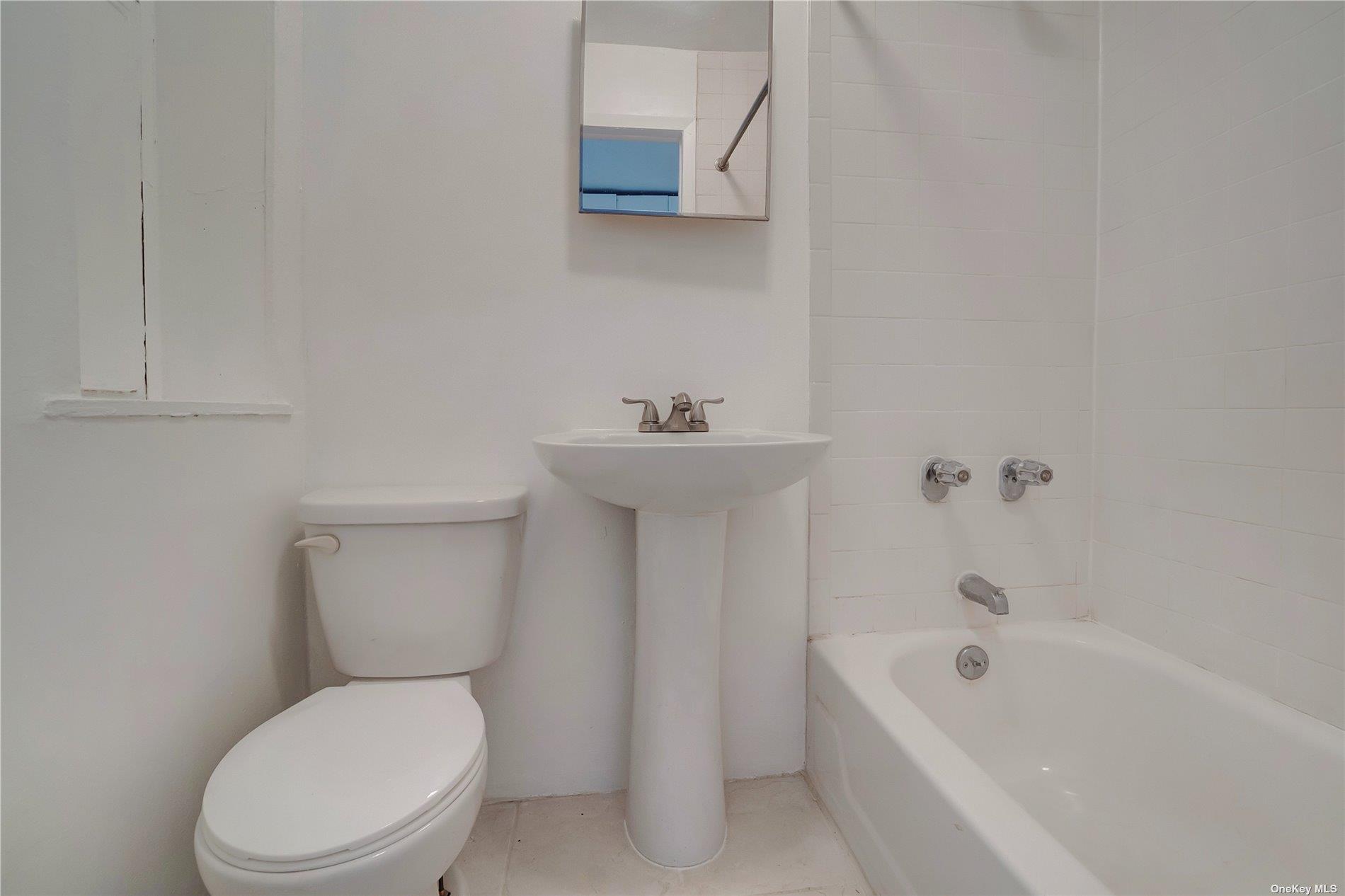 76 Richardson Street 7 Property Photo 8