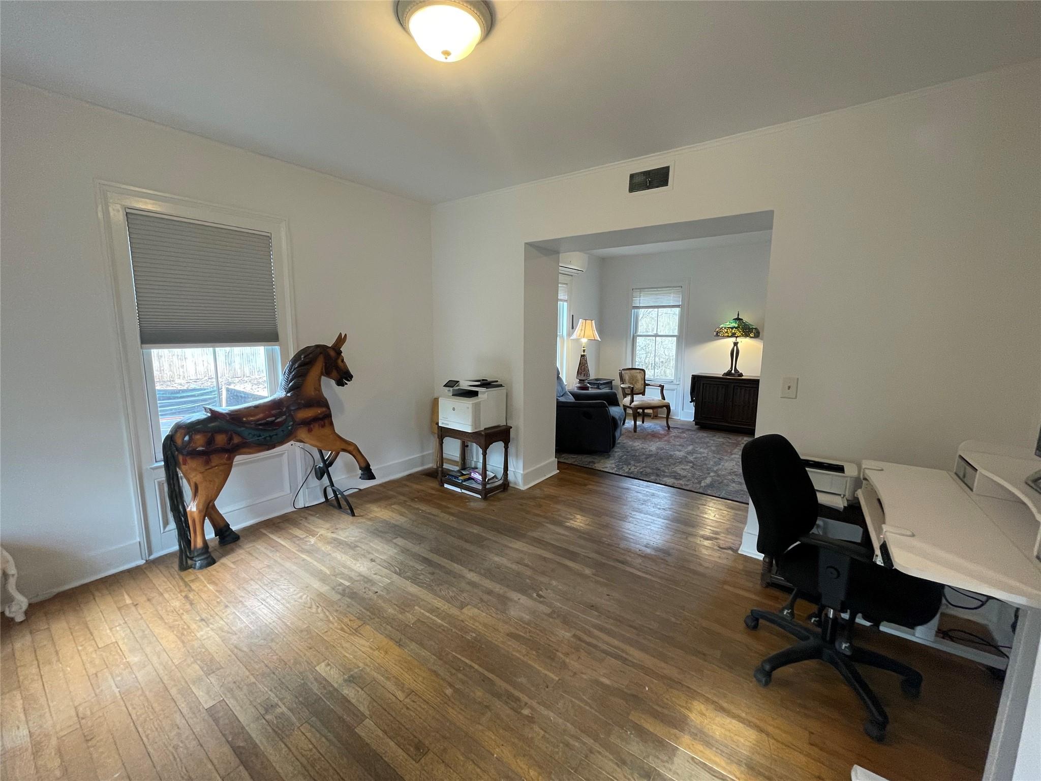 190 S Country Road Property Photo 10