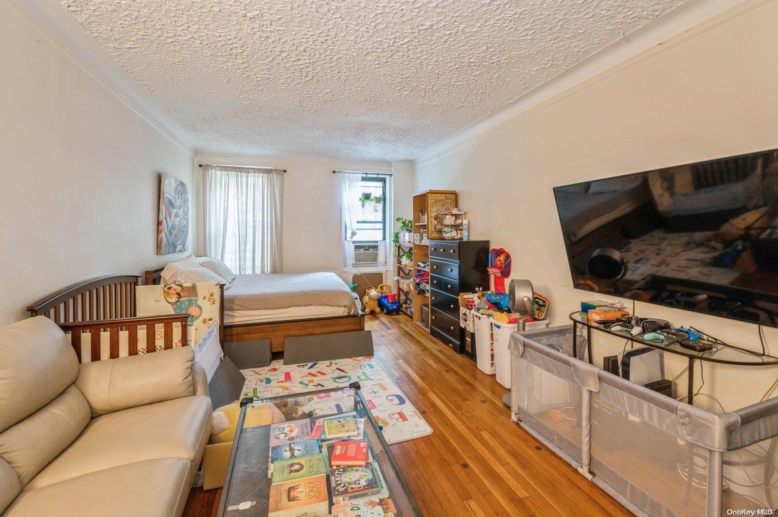 3220 Avenue H 4l Property Photo 6