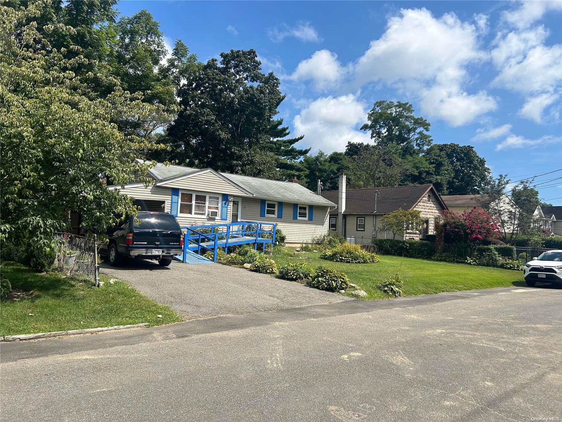 15 Willow Street Property Photo 1