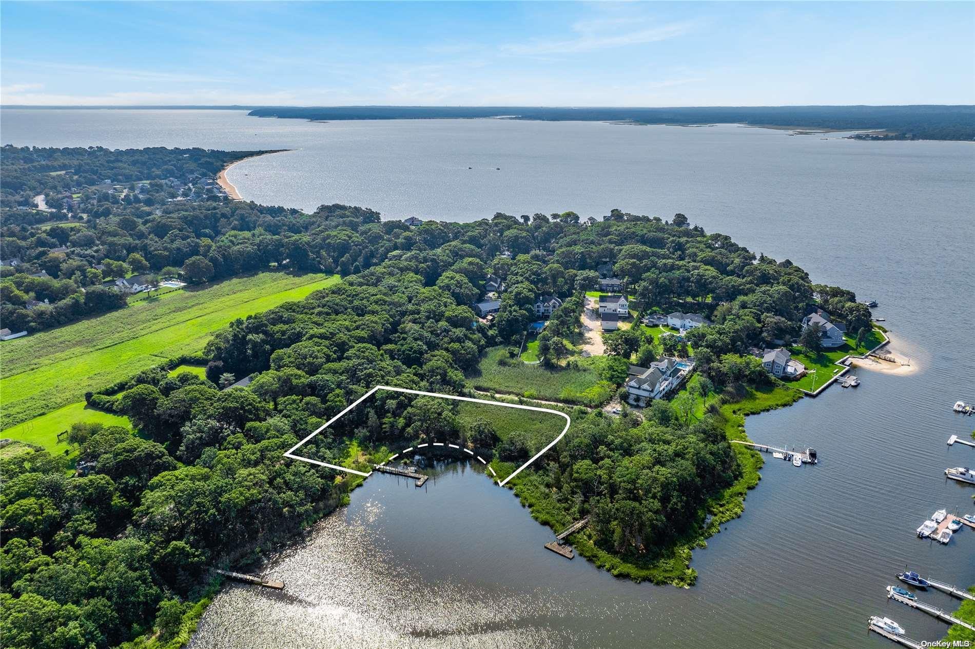 255 Peconic Bay Boulevard Property Photo
