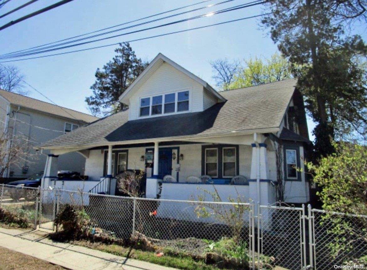 140 Amherst Street Property Photo 1