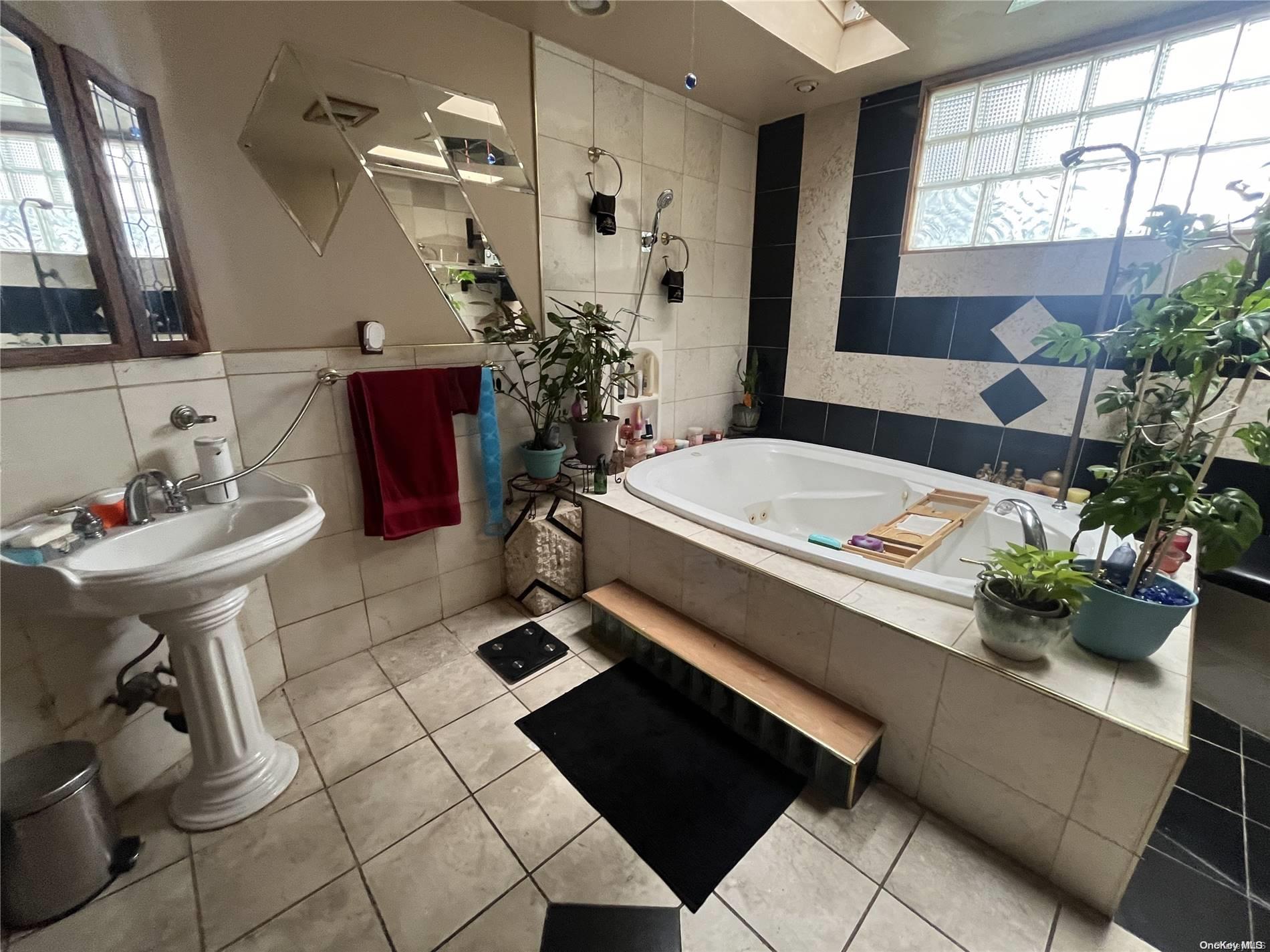 140 Amherst Street Property Photo 7