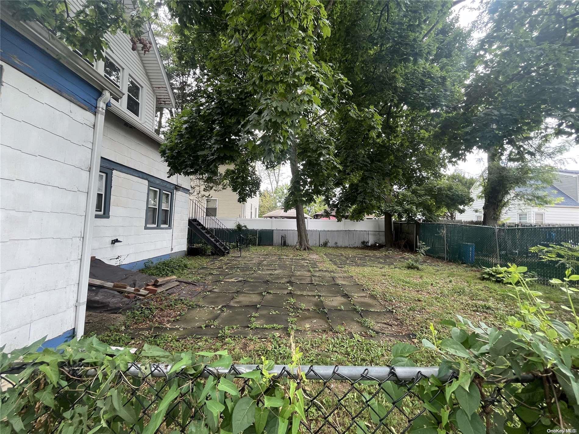 140 Amherst Street Property Photo 10