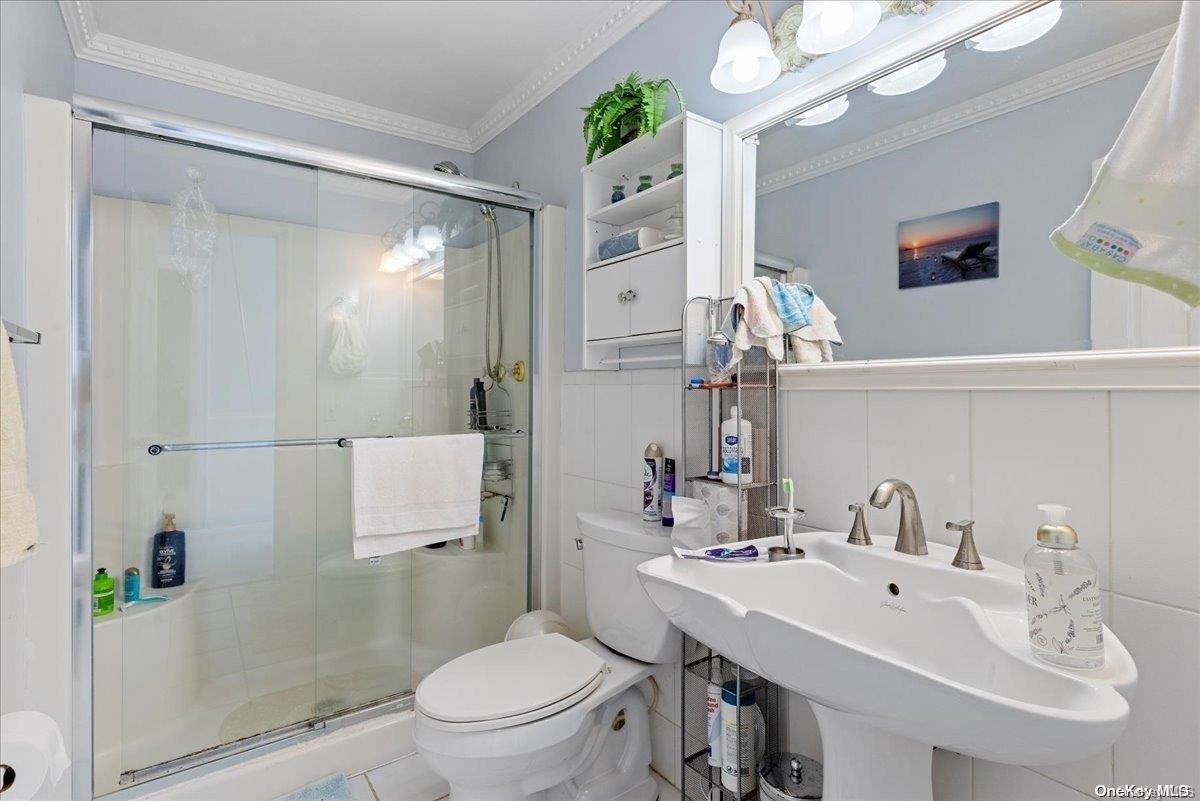 356 Granada Parkway Property Photo 7