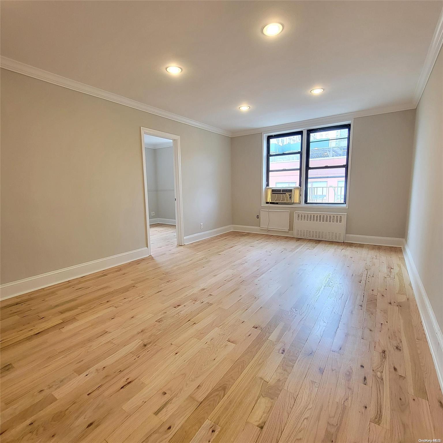 137-40 45 Avenue 3h Property Photo 2