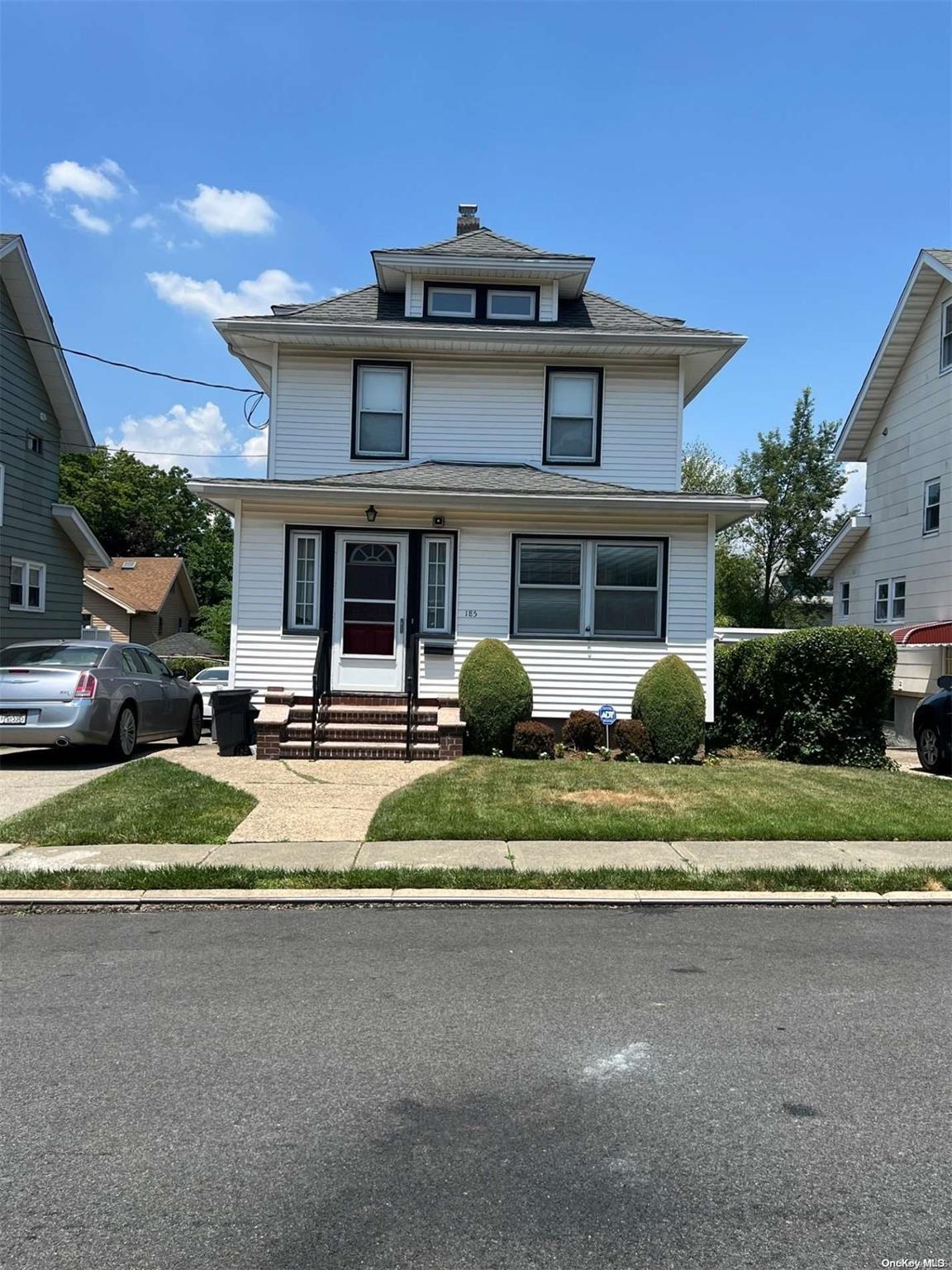 185 Utter Avenue Property Photo 1
