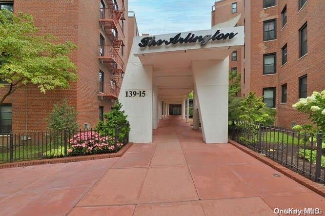 139-15 83 Avenue 239 Property Photo
