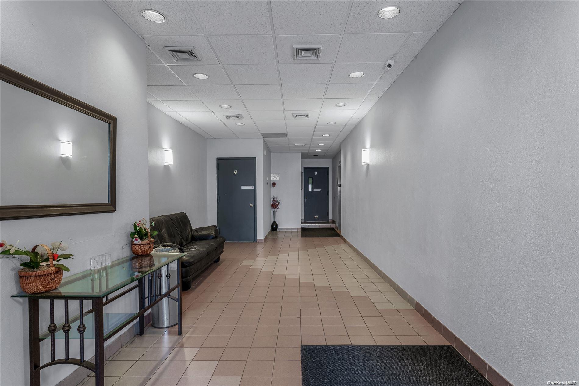 213-02 42 Avenue 4e Property Photo 2
