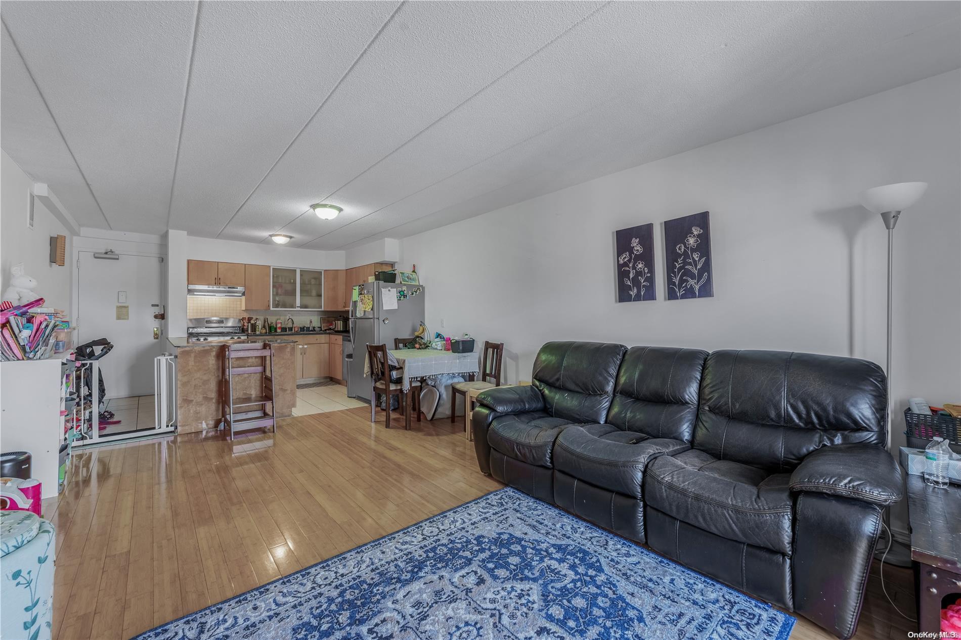 213-02 42 Avenue 4e Property Photo 6
