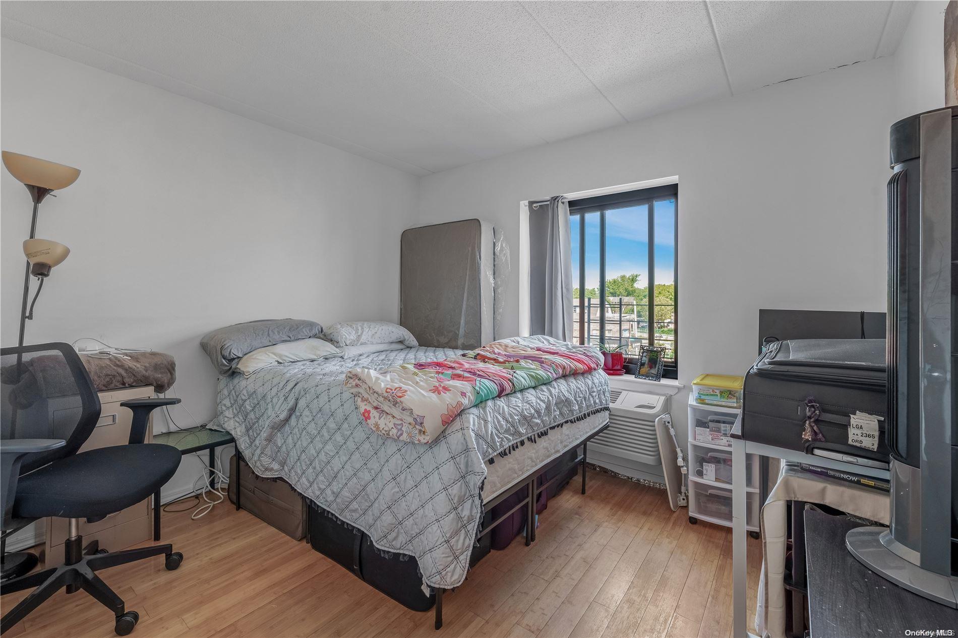 213-02 42 Avenue 4e Property Photo 12