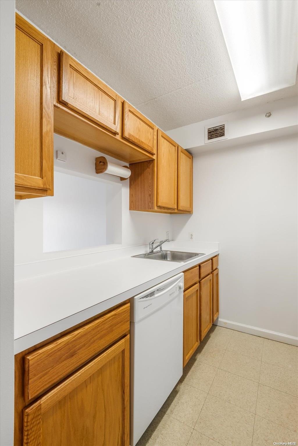 221 Beach 80th Street 4f Property Photo 8