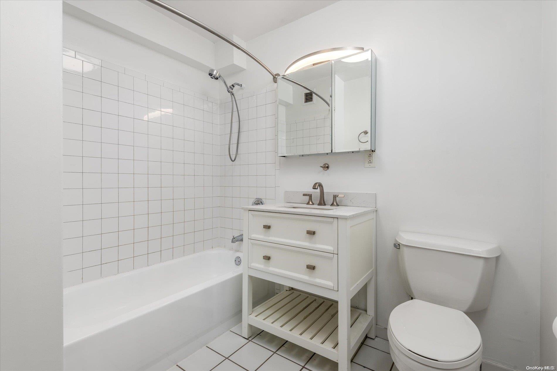 221 Beach 80th Street 4f Property Photo 13