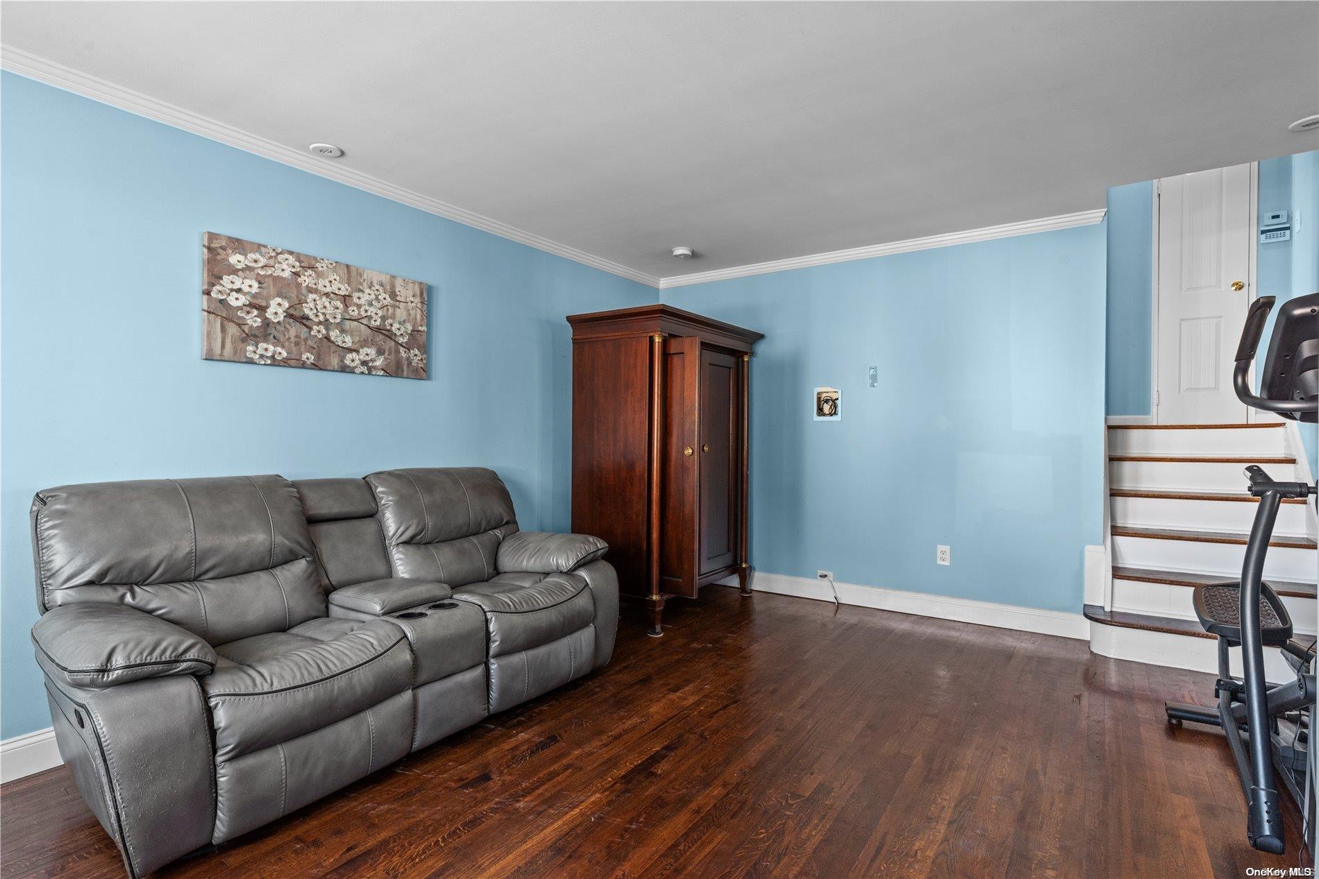 3300 Parkway Drive Property Photo 9