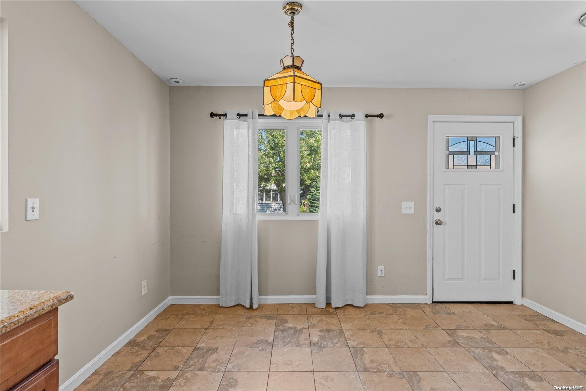 3300 Parkway Drive Property Photo 12