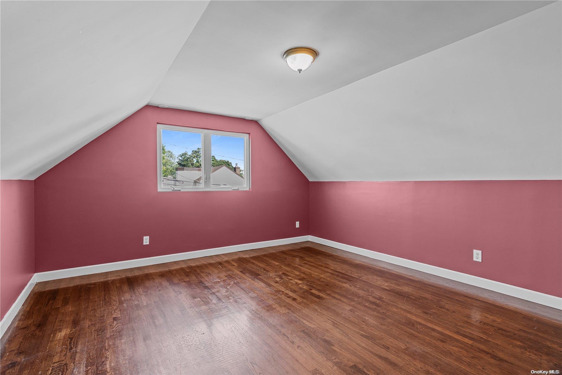 3300 Parkway Drive Property Photo 16