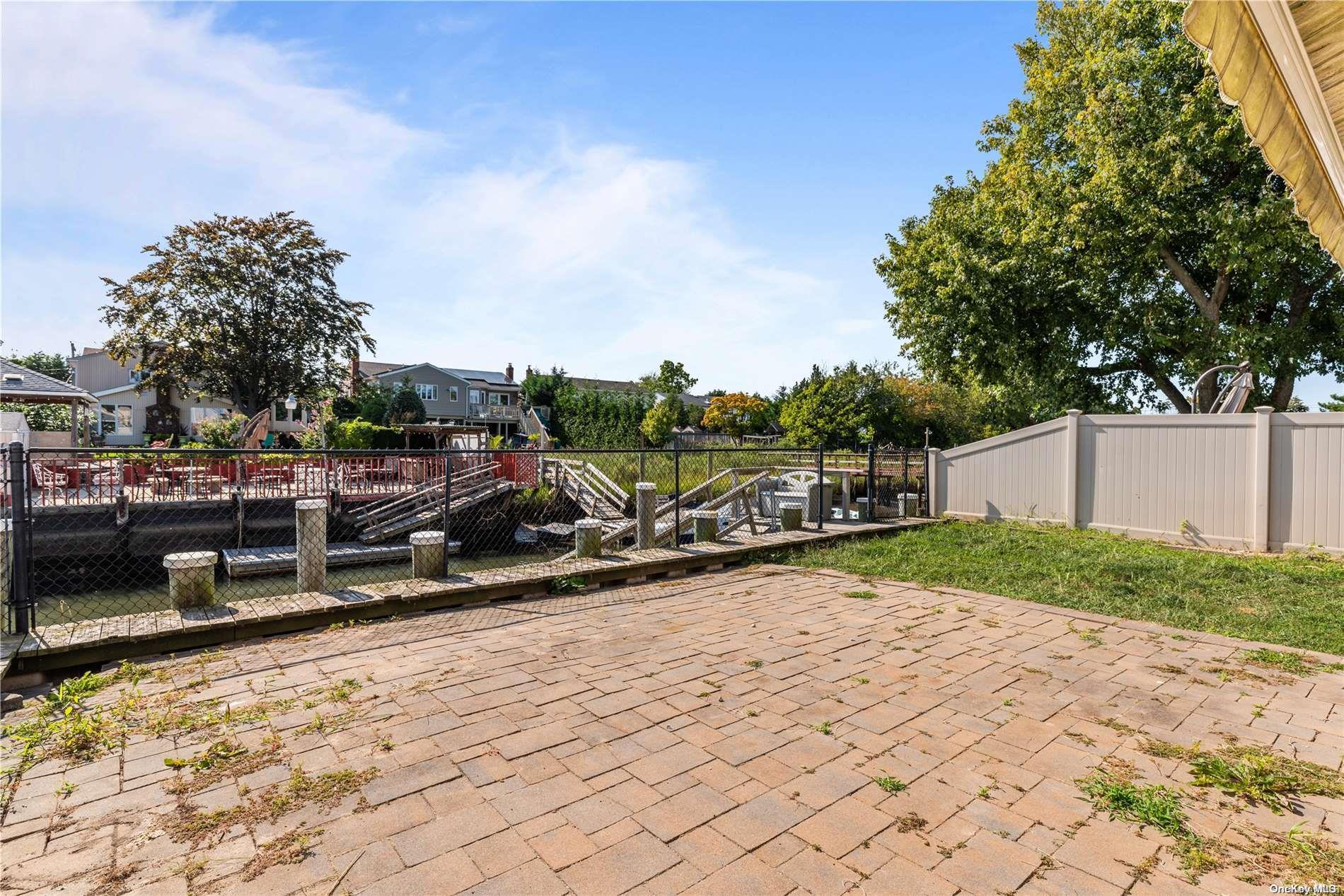 3300 Parkway Drive Property Photo 20