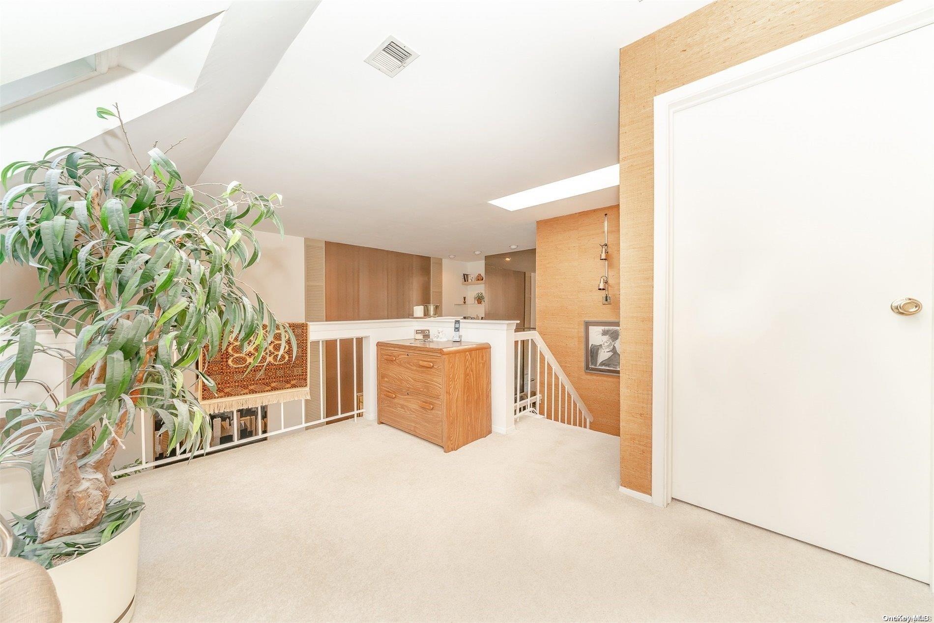 93 Southgate Circle 93 Property Photo 8