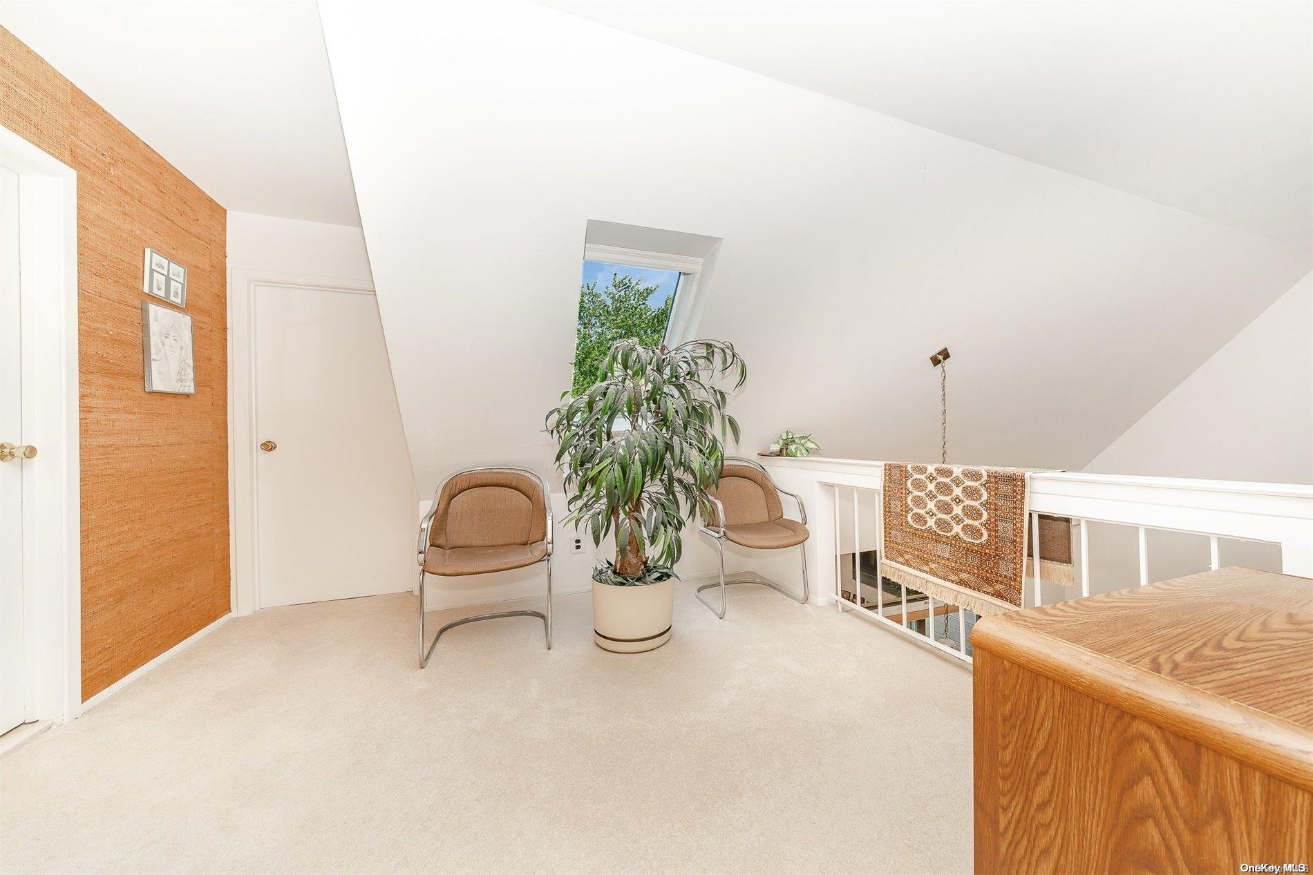 93 Southgate Circle 93 Property Photo 9