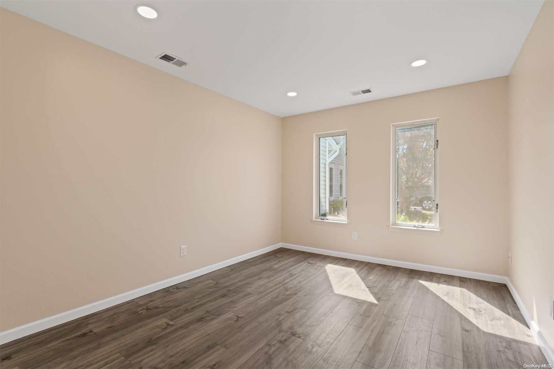 221 W Elton Court 221 Property Photo 19