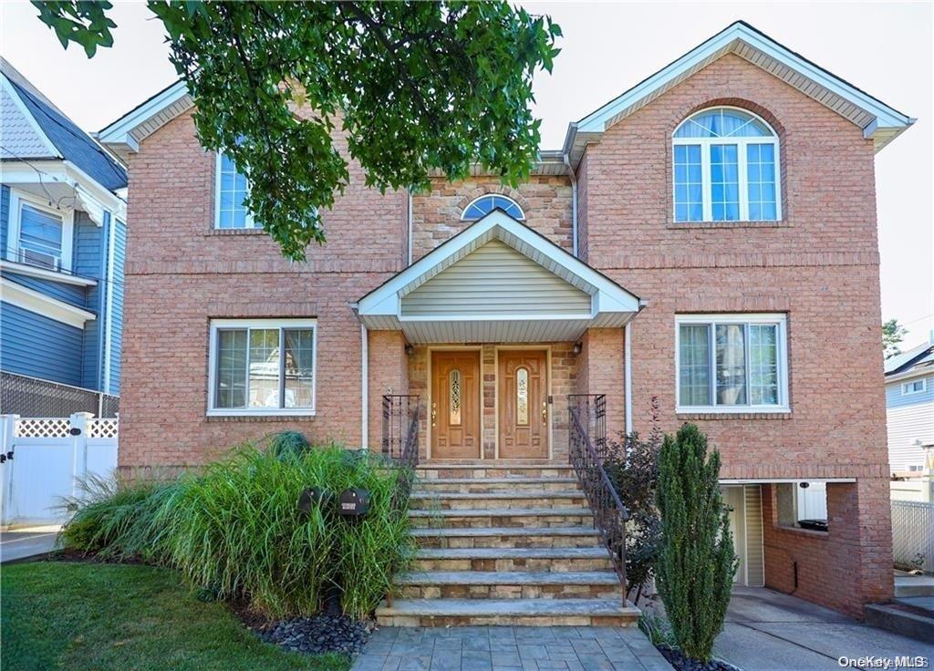 688 Jewett Avenue Property Photo