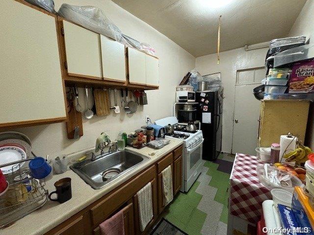 82 Lott Street Property Photo 2