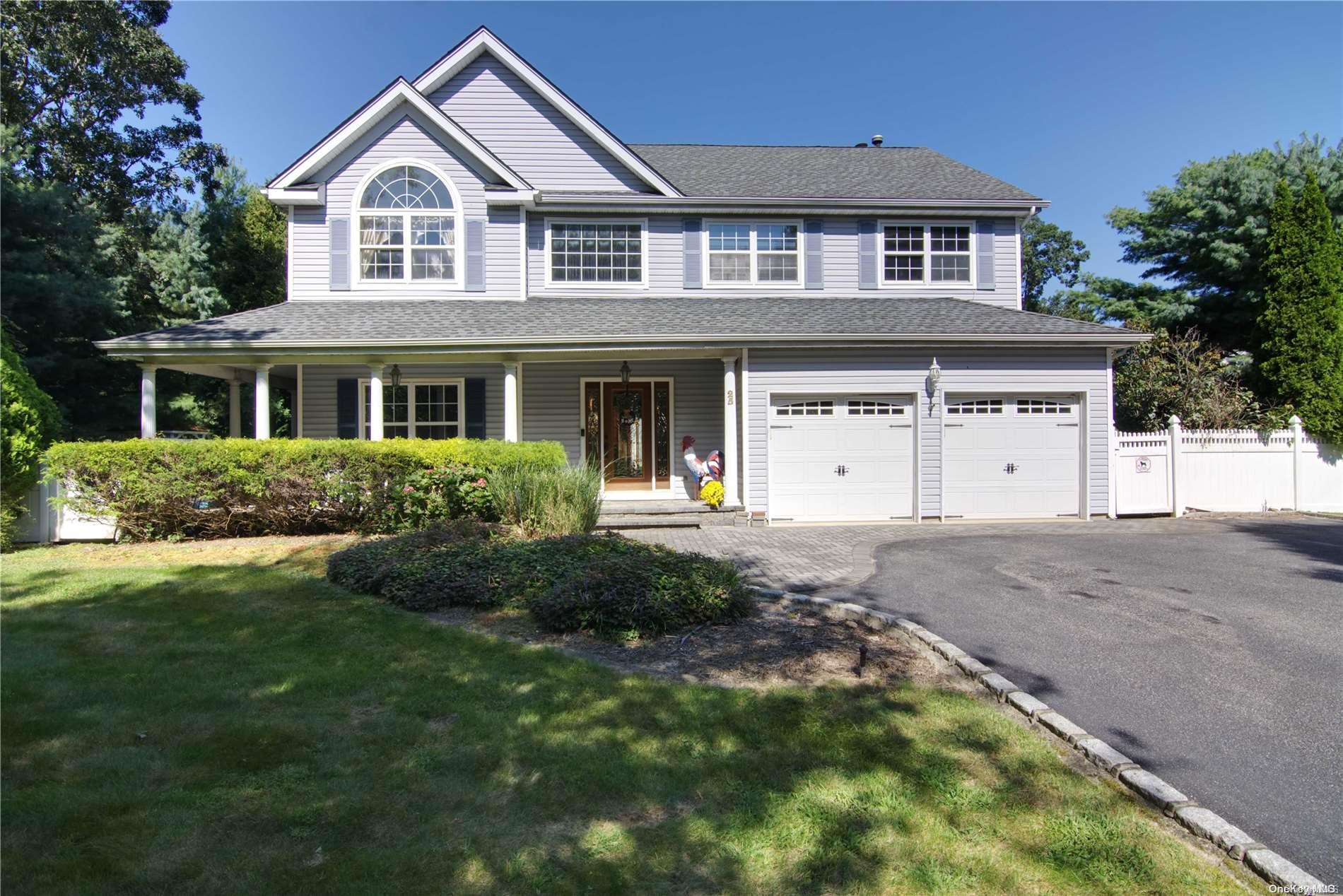25 Whispering Woods Drive Property Photo 1