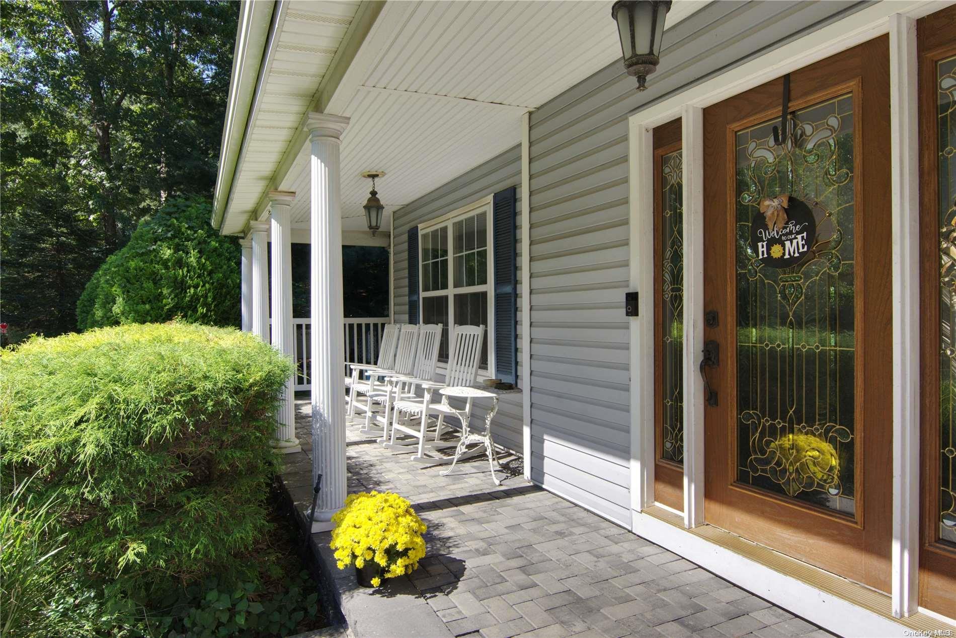 25 Whispering Woods Drive Property Photo 4