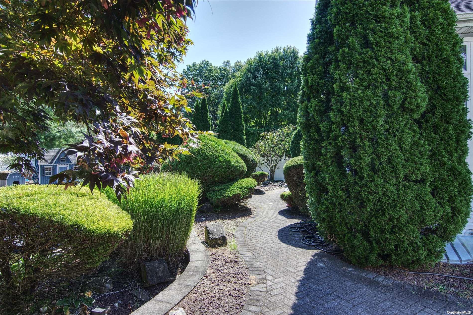 25 Whispering Woods Drive Property Photo 28
