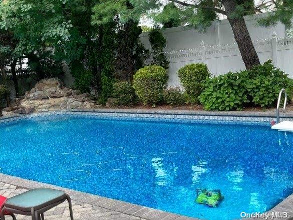 25 Whispering Woods Drive Property Photo 36