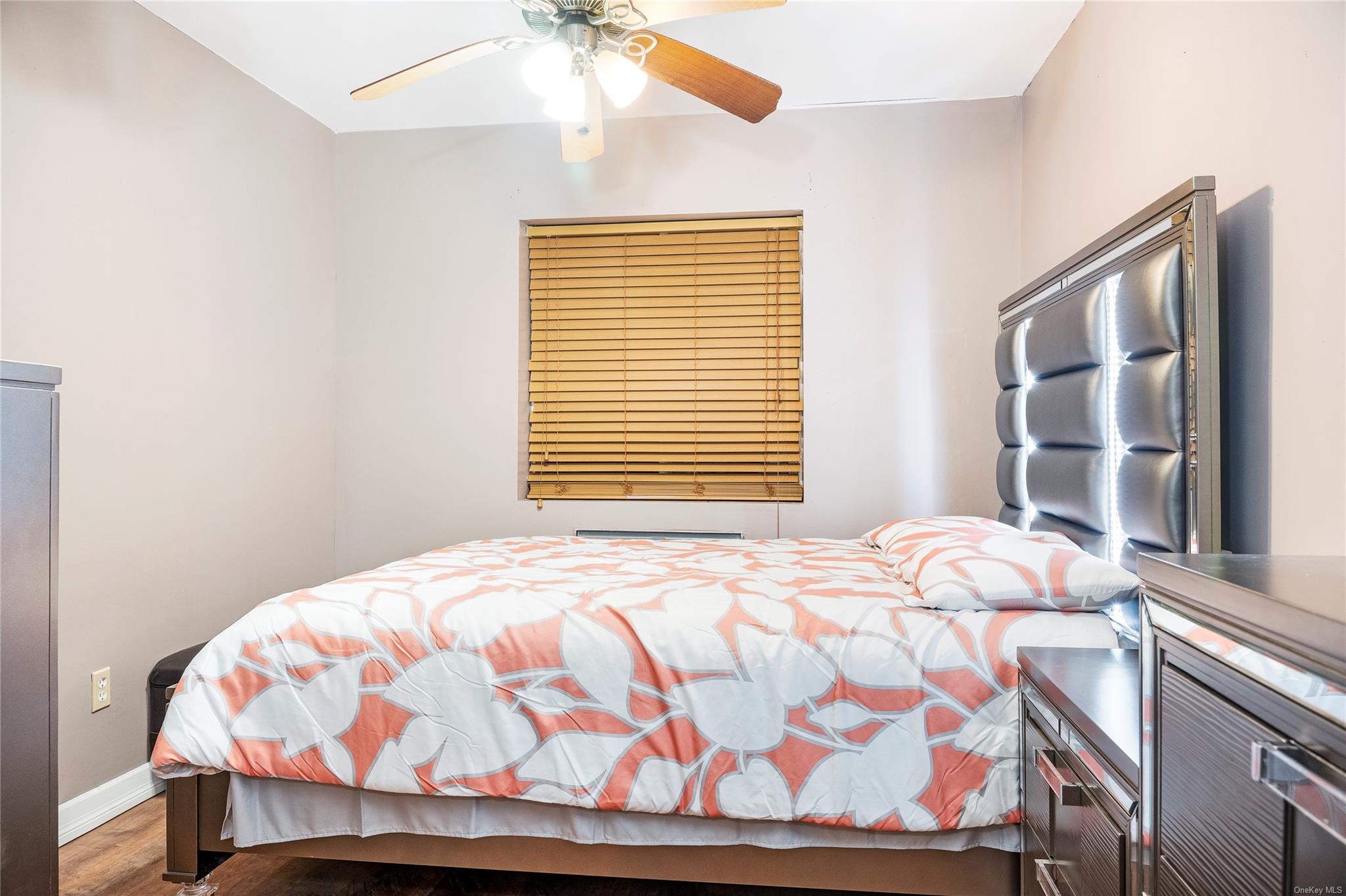 197-21 Carpenter Avenue 1g Property Photo 6